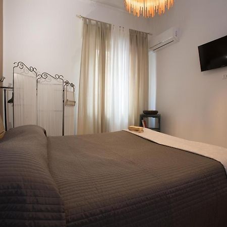 La Casa Di Nonna Emma - Affittacamere ปาแลร์โม ภายนอก รูปภาพ